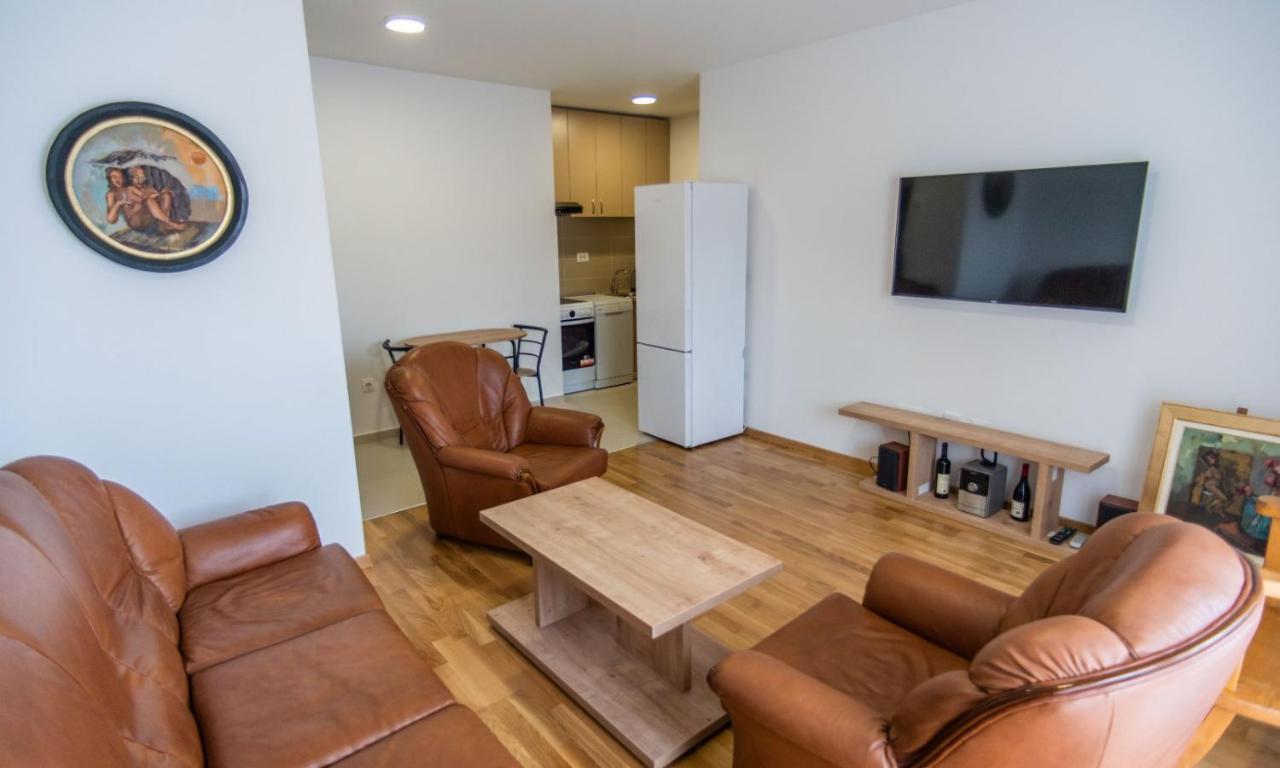 Sunny Hill Suite Ljubovic Podgorica Bagian luar foto