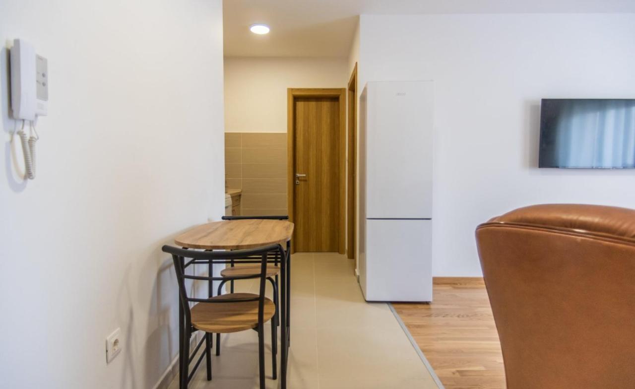 Sunny Hill Suite Ljubovic Podgorica Bagian luar foto